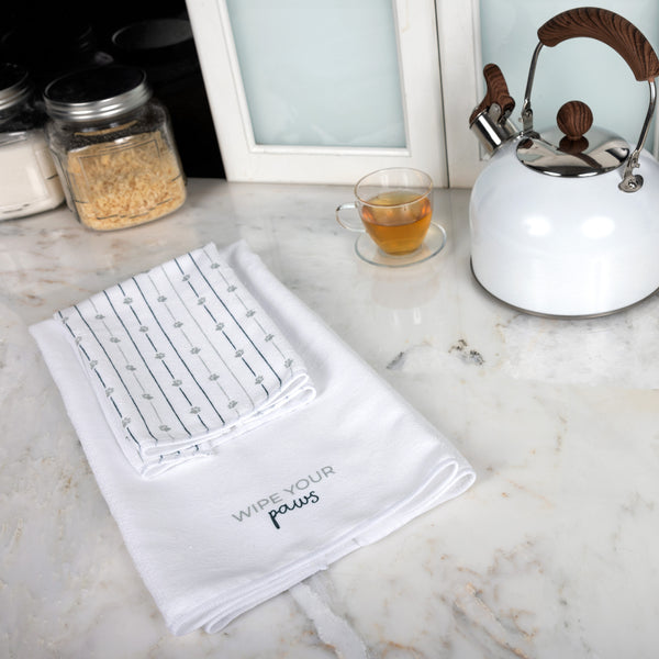 Pavilion Gift Company Paws Hand & Fingertip Towel Gift Set