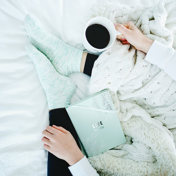 Pavilion Gift Company Small Steps Low Cut Moisturizing Gel Socks Scent: Light Lavender