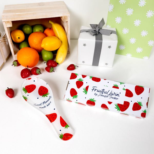 Pavilion Gift Company Strawberries 9.25" Glass Spoon Rest