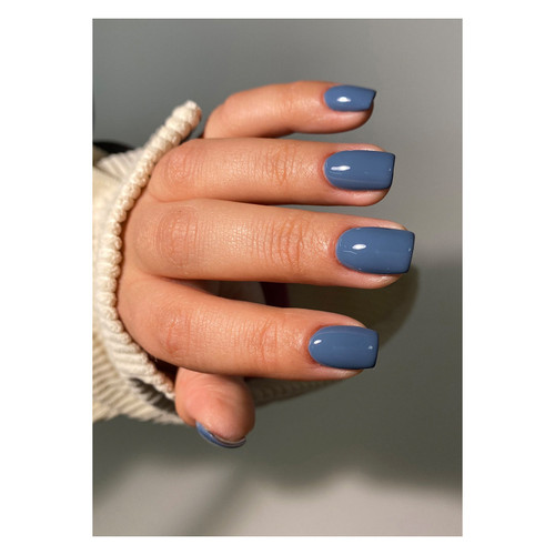 Peacci Strike A Pose