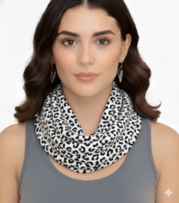 peach couture White Women's Retro Fashion Two Tone Animal Print Infinity Loop Scarf