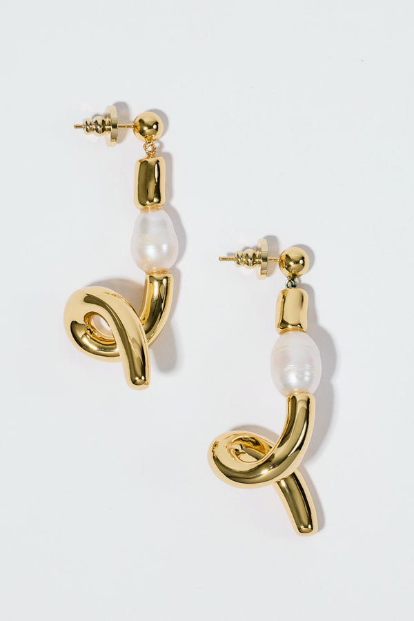 pearl octopuss.y Belle Earrings