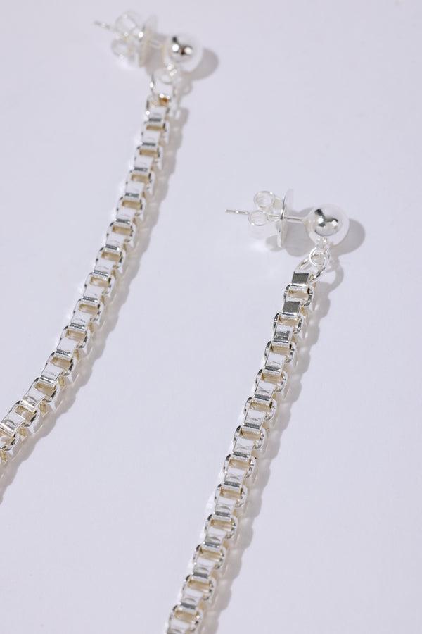 Pearl Octopuss.y Chain Earrings