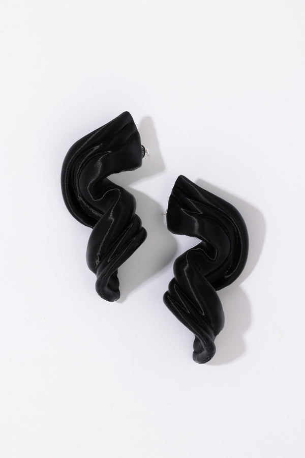 Pearl Octopuss.y Cocoon Earrings