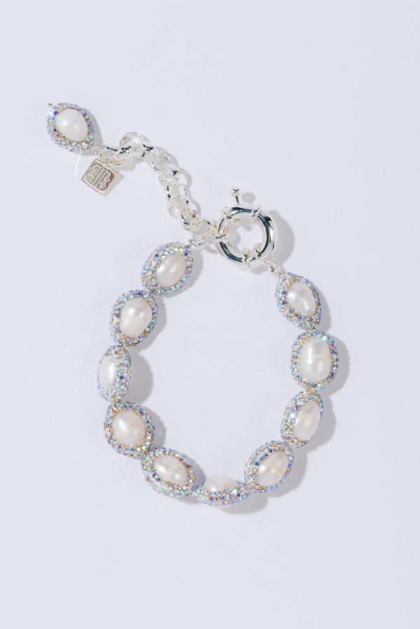 pearl octopuss.y Pearl Drop Bracelet