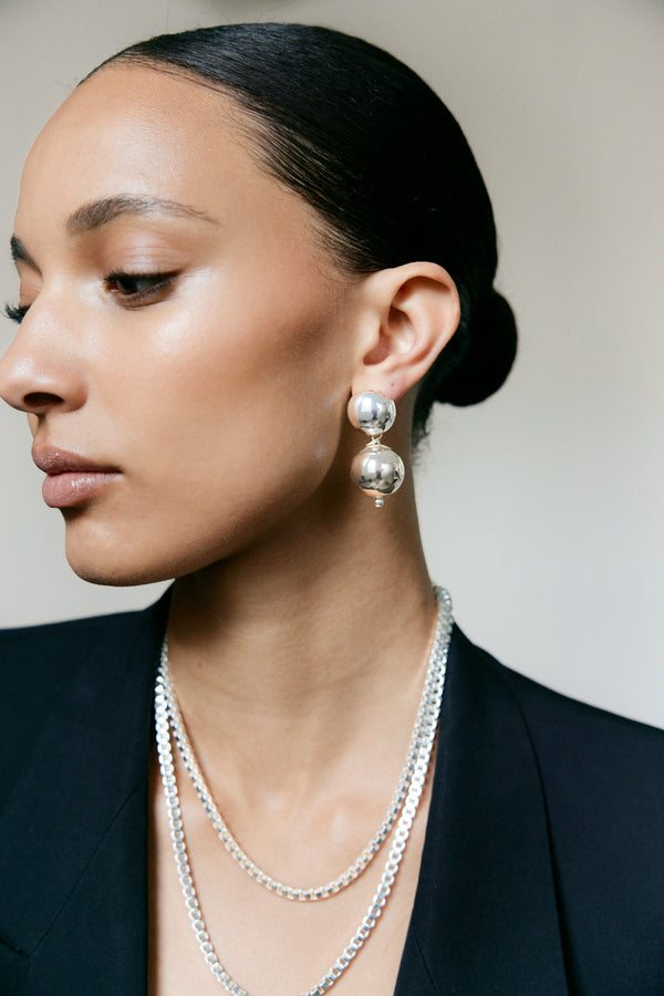 Pearl Octopuss.y Sphere Studs