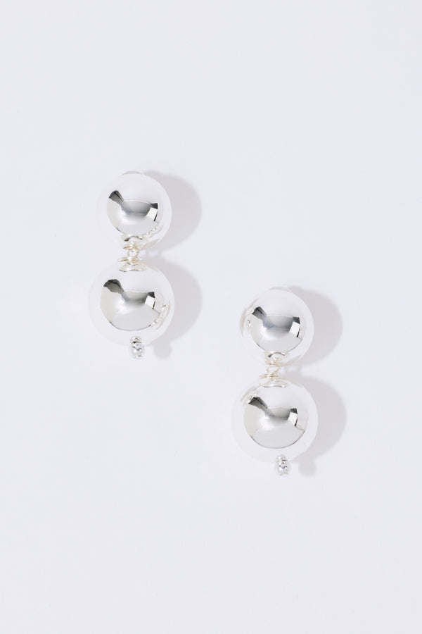 pearl octopuss.y Sphere Studs