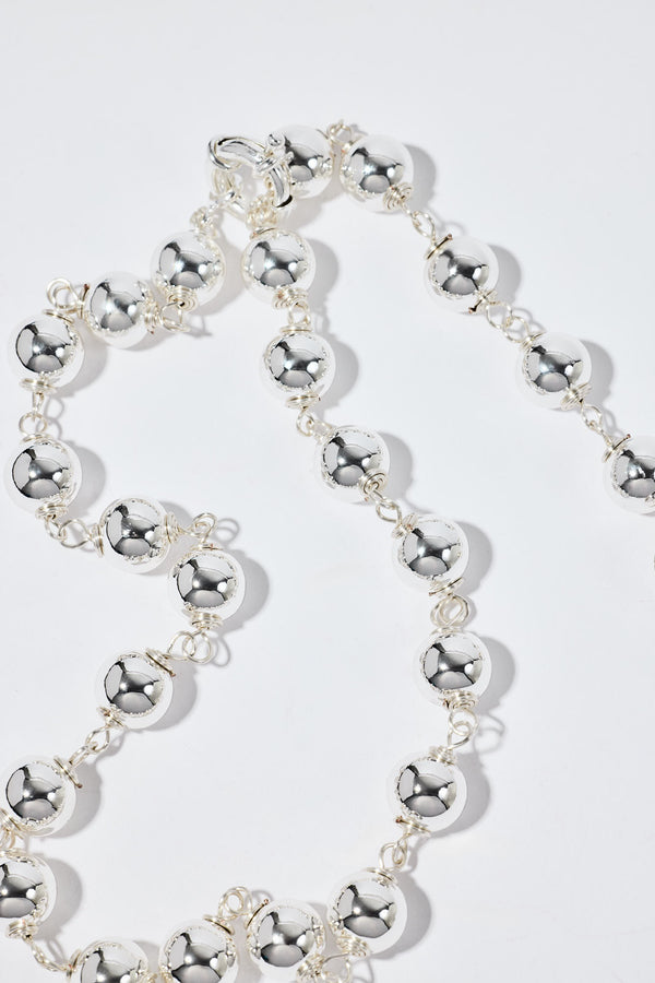 Pearl Octopuss.y Tiny Sphere Necklace