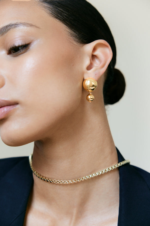 Pearl Octopuss.y Venus Studs