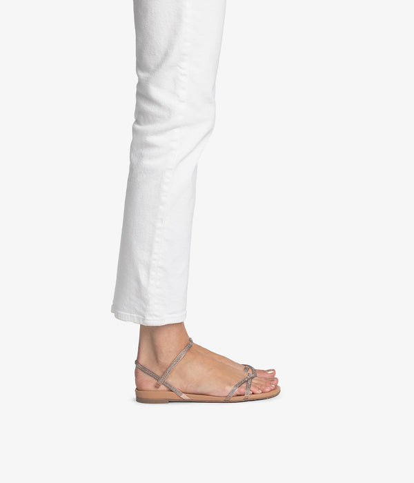 Pedro Garcia Bambina / Almond Caprine