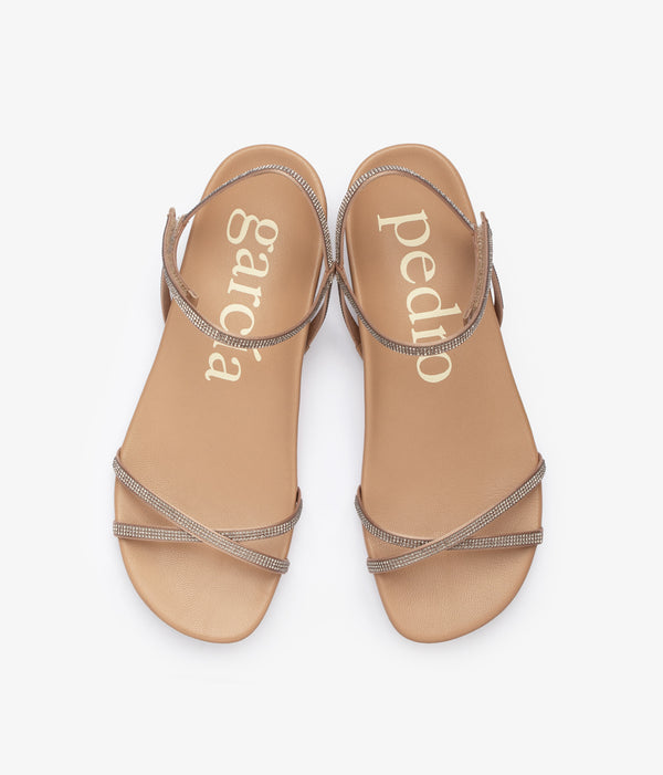 Pedro Garcia Bambina / Almond Caprine