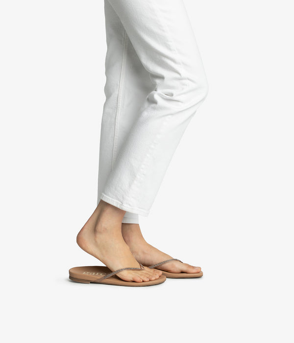 Pedro Garcia Brinlee / Almond Caprine-greige