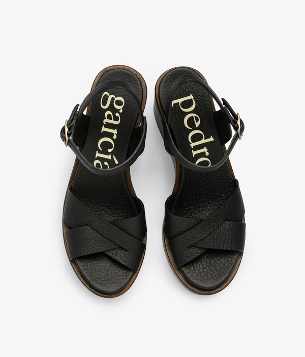 Pedro Garcia Dalys / Black Cervo-dark Wood