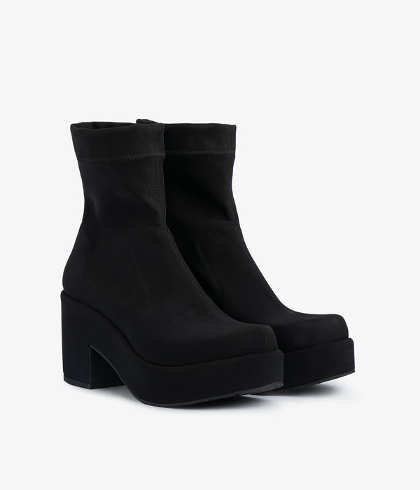 pedro garcia daneta / black 2-way stretch