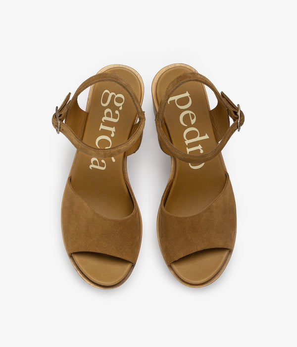 Pedro Garcia Danila / Alpaca Castoro-light Wood