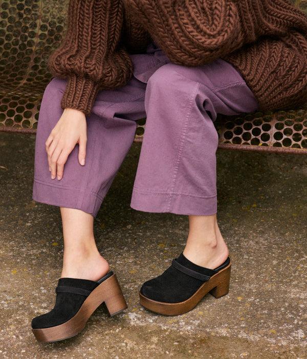 Pedro Garcia Della / Black Castoro-dark Wood