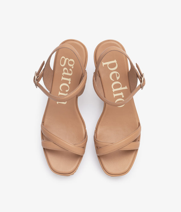 Pedro Garcia Finoa/ Almond Caprine