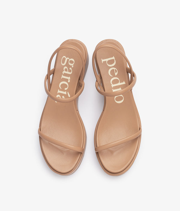 Pedro Garcia Nibia / Almond Caprine