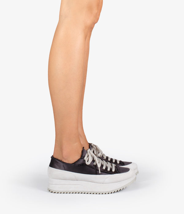 Pedro Garcia Orella / Black Satin Calzado