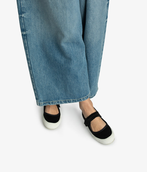 Pedro Garcia Polonia / Black Satin