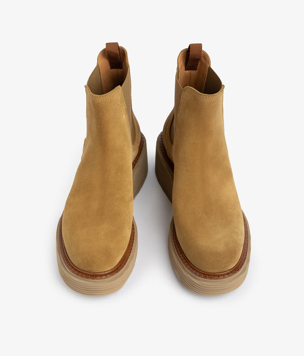 Pedro Garcia Shelby / Alpaca Velour-mandorla