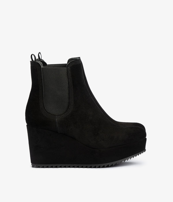 Pedro Garcia Usune / Black Velour