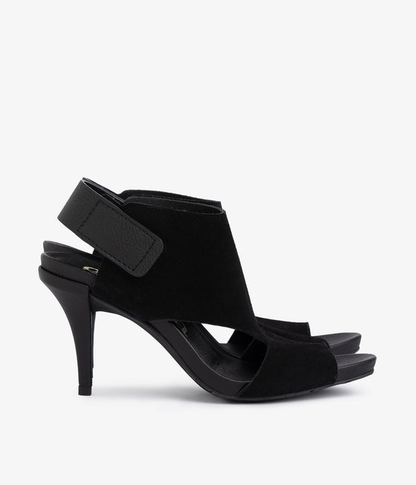 Pedro Garcia Yimina / Black Castoro