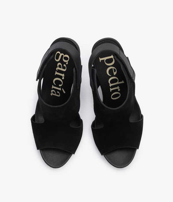 Pedro Garcia Yimina / Black Castoro