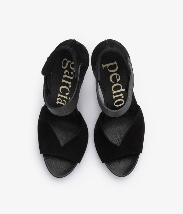 Pedro Garcia Yoanna / Black Castoro