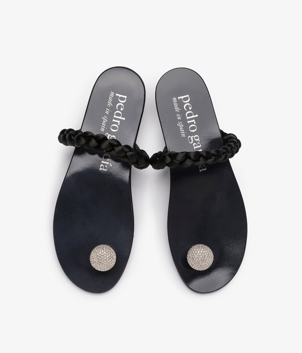 Pedro Garcia Pipa / Black Satin-silver Crystal Calzado