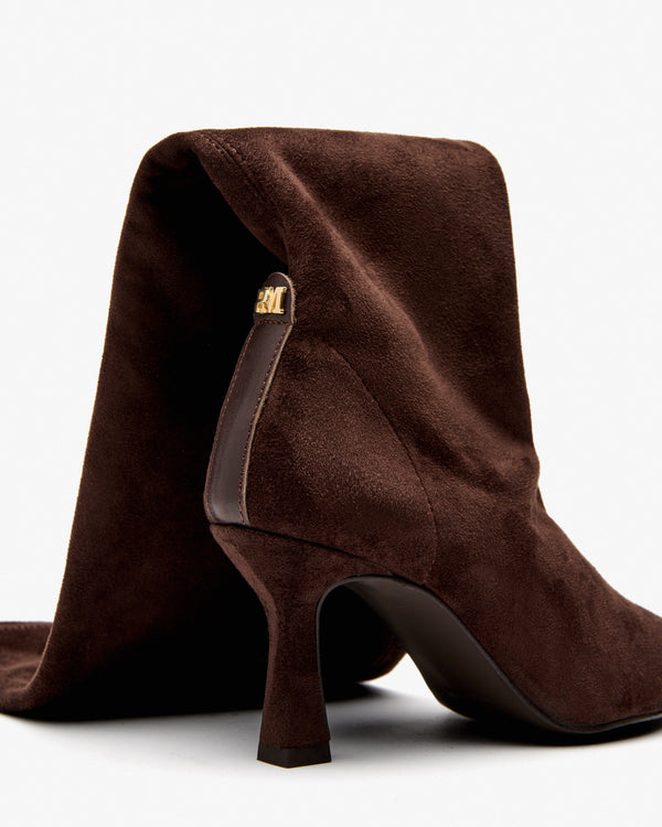 Pedro Miralles CODO BOTAS - BOTAS