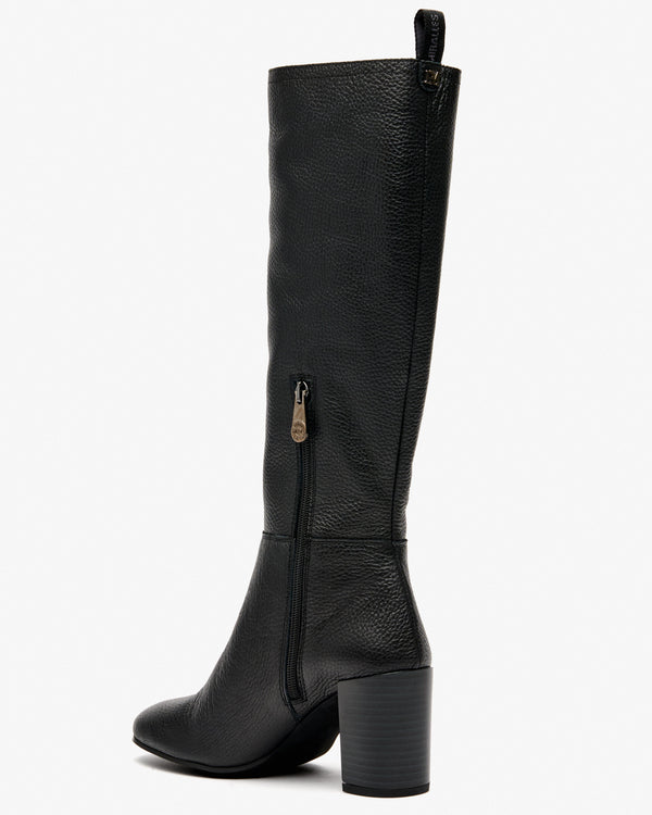Pedro Miralles HENAN BOTAS - BOTAS