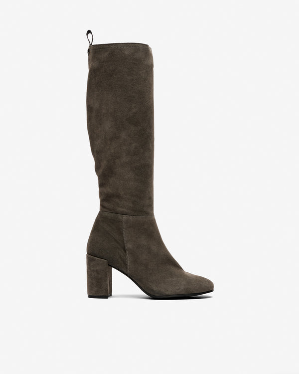 pedro miralles HENAN BOTAS - BOTAS