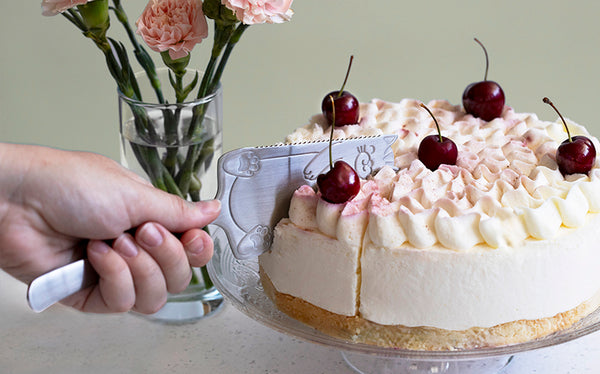 Peleg Design Cakitty Cake Server