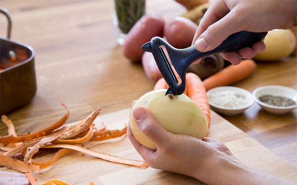 Peleg Design CatPeeler Vegetable Peeler