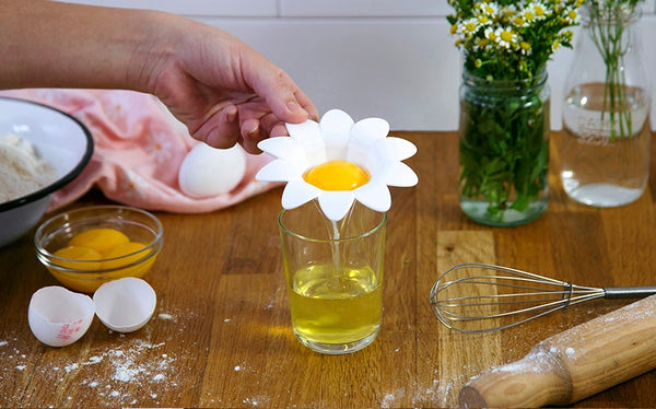 peleg design Daisy Egg Separator