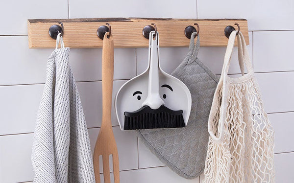 peleg design Dustache Dustpan & Brush Set