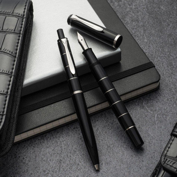 Pelikan Pelikan Classic M215 Fountain Pen - Rings
