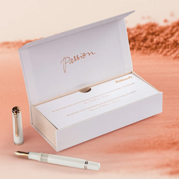Pelikan Pelikan Souverän M600 White & Rose Gold Special Edition Fountain Pen