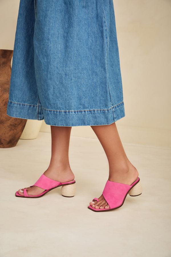 Pelle Moda Lahni Slide - Pink