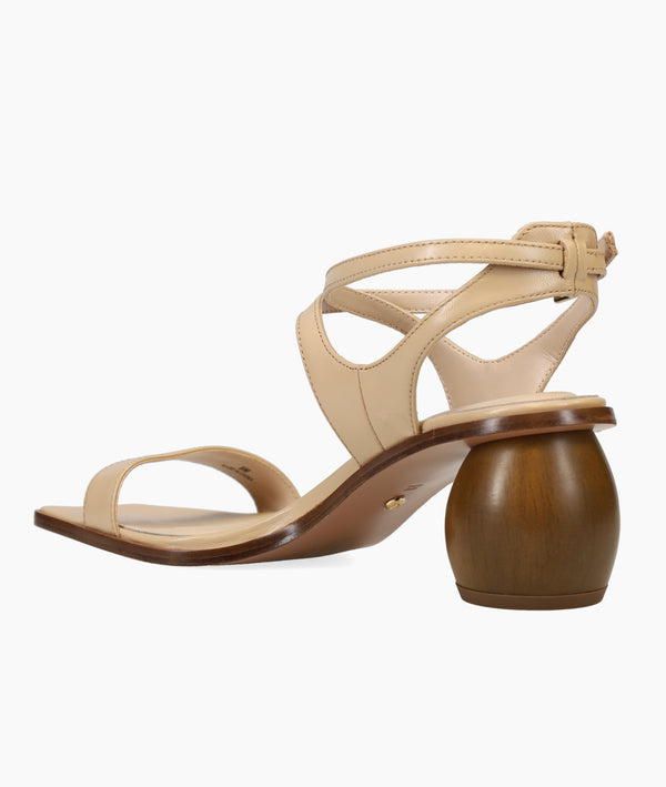 Pelle Moda Laika Low Heel - Beige