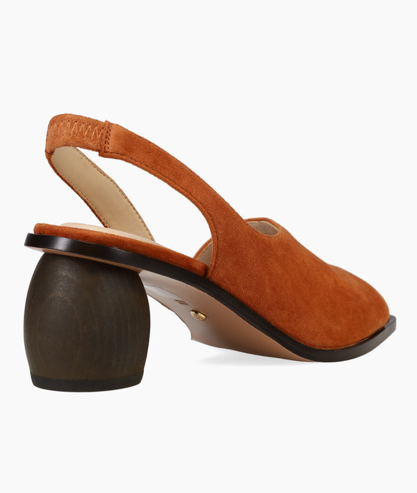 Pelle Moda Leevi Low Heel - Caramel Brown