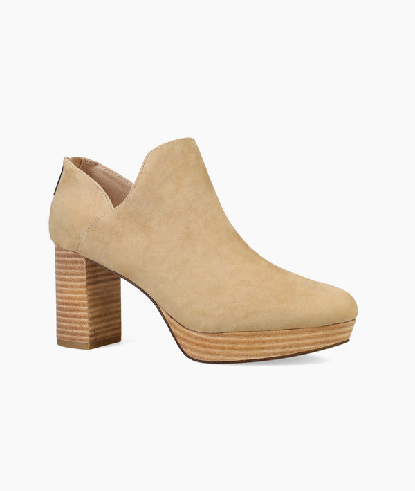 Pelle Moda Lesia Bootie - Latte