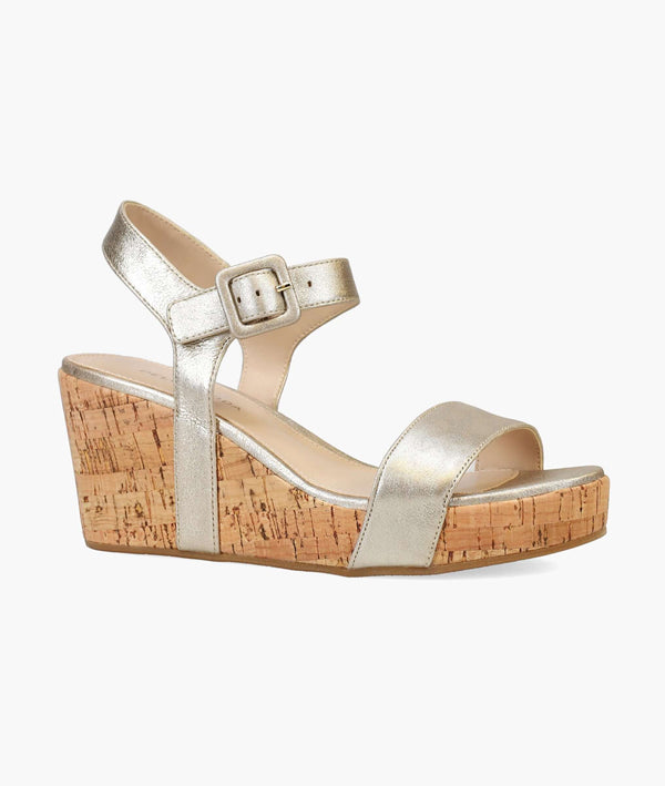 Pelle Moda Wiltz Wedge - Gold