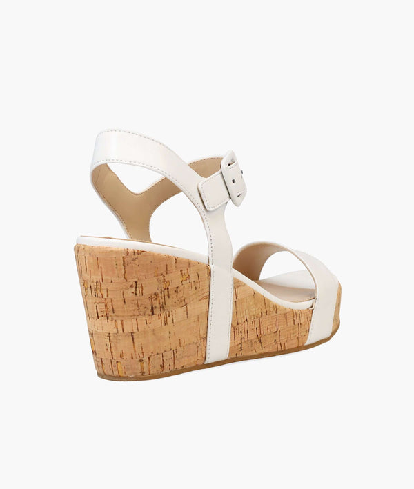Pelle Moda Wiltz Wedge - White