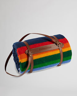 Pendleton CRATER LAKE NATIONAL PARK THROW WITH CARRIER