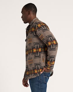 Pendleton MEN'S HARDING COTTON CHAMOIS SHERPA-LINED SHIRT JACKET