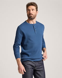 pendleton MEN'S LONG-SLEEVE WAFFLE-KNIT COTTON HENLEY