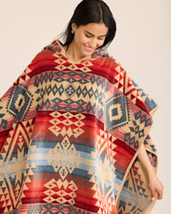 Pendleton CANYONLANDS ADULT HOODED TOWEL