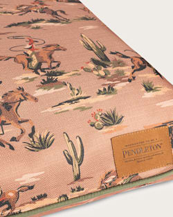 Pendleton COWBOY PLAINS ALL SEASON PET BED - NAPPER